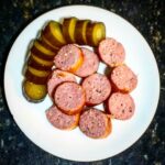 Salsicha ( bratwurst / bauernwurst ) - Herr Sauerkraut