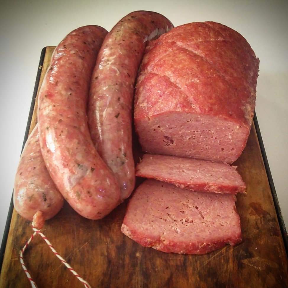 Bratwurst und Leberkäse